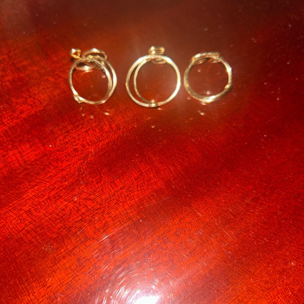“Send Ur Price?” Elegant Gold Initial “MUSIC NOTE” Set Ring’s - Picture 3 of 4